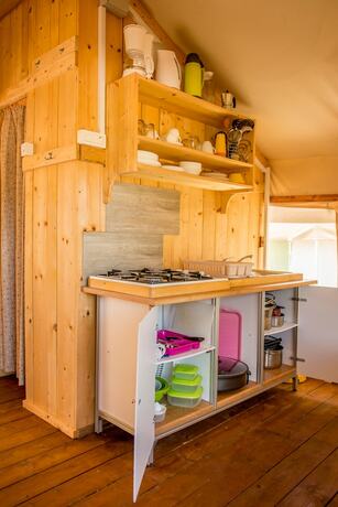 Imagen general del Hotel Sunflower Camping. Foto 9