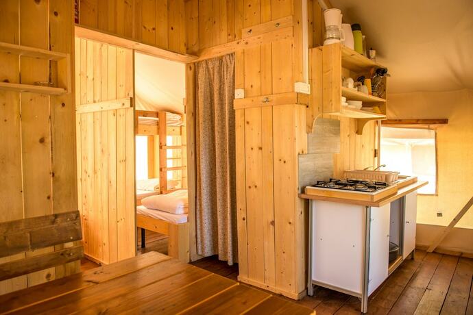 Imagen general del Hotel Sunflower Camping. Foto 15