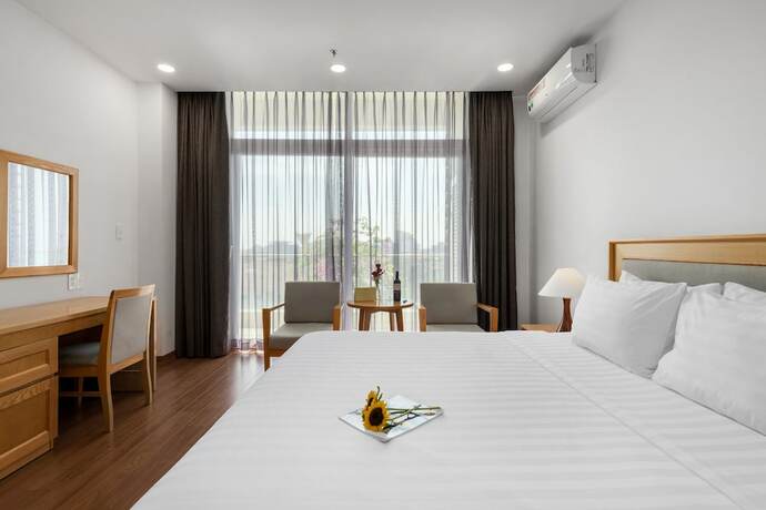 Imagen general del Hotel Sunflower Village. Foto 6