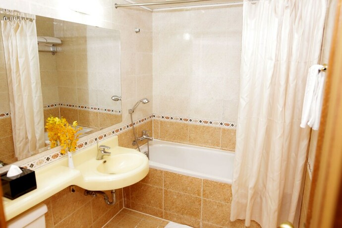 Imagen de la habitación del Hotel Sunflower Village. Foto 38