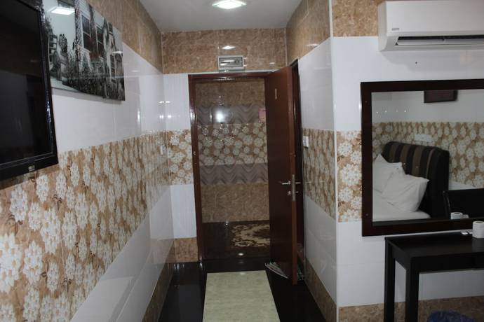 Imagen de la habitación del Hotel Sungai Besi. Foto 14