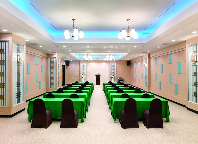 Imagen de los interiores del Hotel Sungho Resort. Foto 20