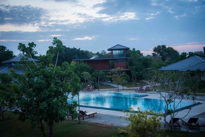 Imagen de la piscina del Hotel Sungreen Resort and Spa. Foto 19