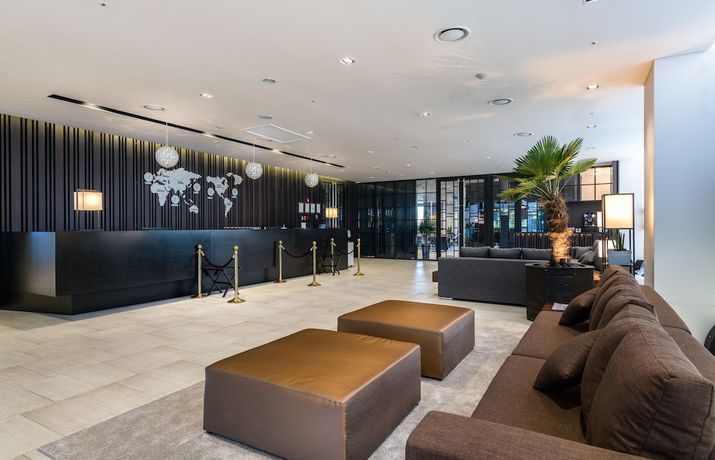 Imagen de los interiores del Hotel Sungsan Marina. Foto 12