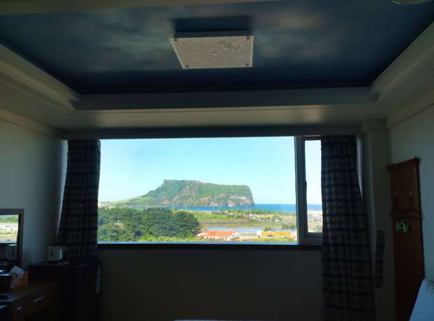 Imagen de la habitación del Hotel Sungsanpo Sky. Foto 10