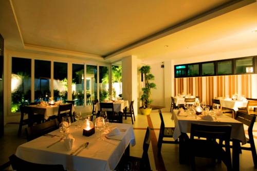 Imagen general del Hotel Sungthong Kamala Beach Resort. Foto 8