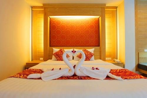 Imagen de la habitación del Hotel Sungthong Kamala Beach Resort. Foto 25