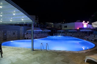 Imagen de la piscina del Hotel Sunhill Centro. Foto 10