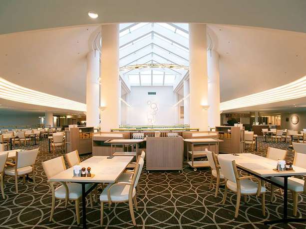 Imagen del bar/restaurante del Hotel Sunhills. Foto 7