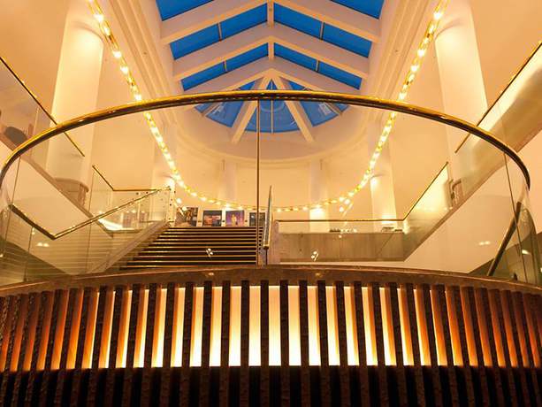Imagen de los interiores del Hotel Sunhills. Foto 15