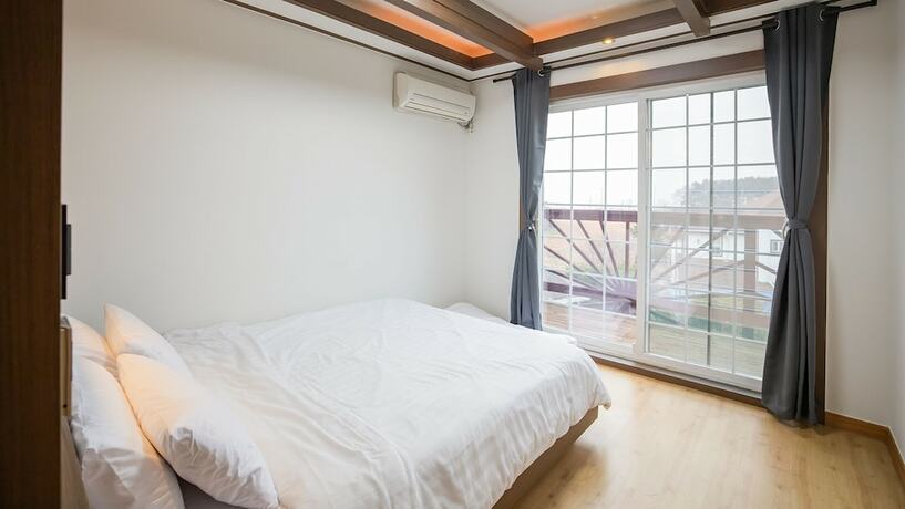 Imagen de la habitación del Hotel Sunhouse. Foto 3