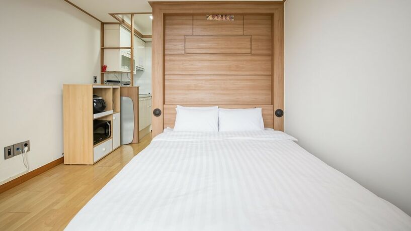 Imagen de la habitación del Hotel Sunhouse. Foto 6