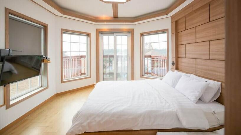 Imagen de la habitación del Hotel Sunhouse. Foto 8