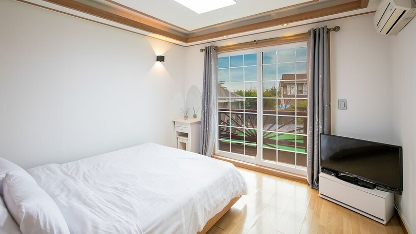 Imagen de la habitación del Hotel Sunhouse. Foto 9