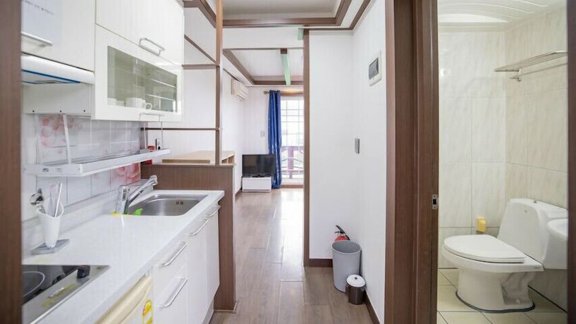 Imagen de la habitación del Hotel Sunhouse. Foto 15