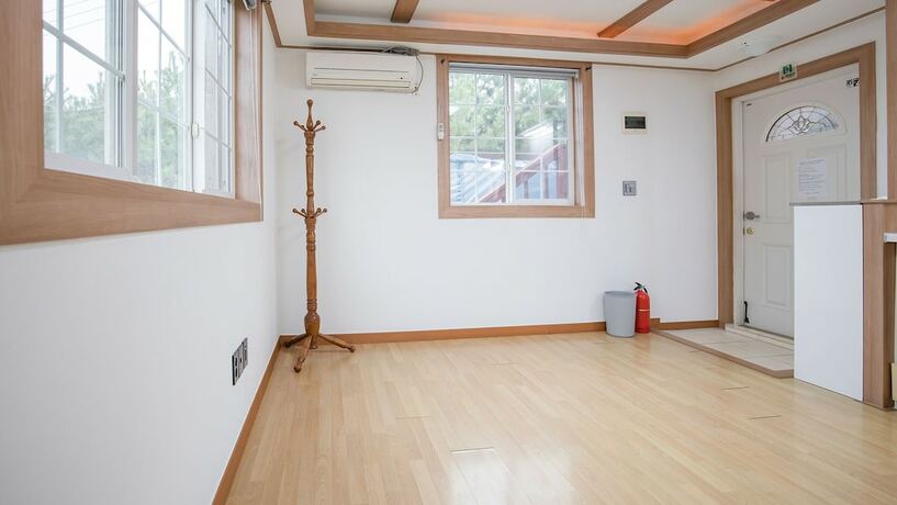 Imagen de la habitación del Hotel Sunhouse. Foto 17