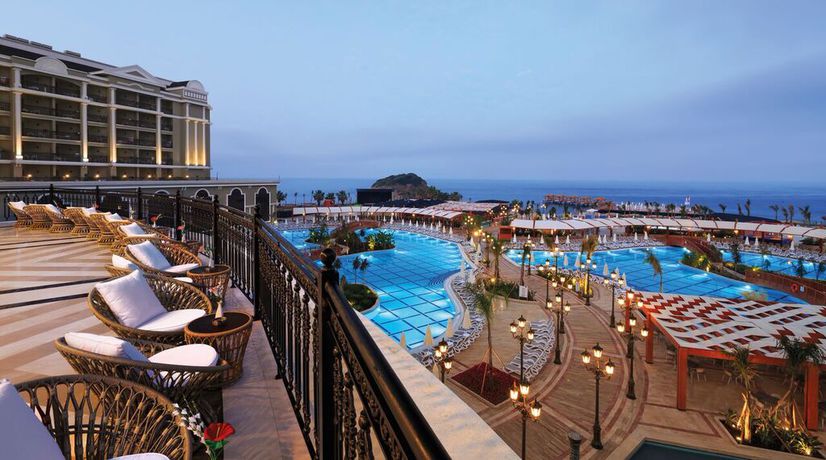 Imagen general del Hotel Sunis Efes Royal Palace Resort and Spa. Foto 10