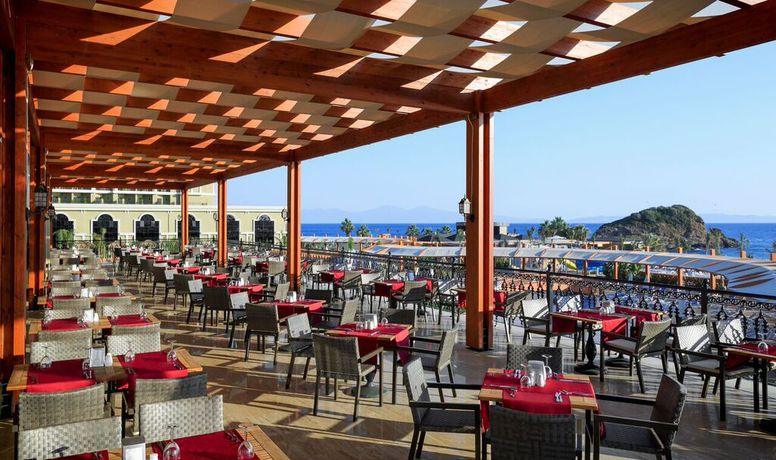 Imagen general del Hotel Sunis Efes Royal Palace Resort and Spa. Foto 6