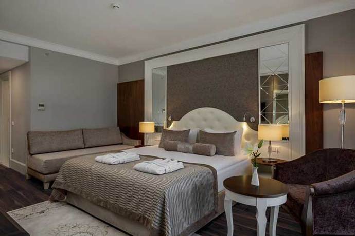 Imagen de la habitación del Hotel Sunis Efes Royal Palace Resort and Spa. Foto 14