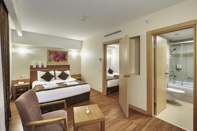 Imagen de la habitación del Hotel Sunis Kumk&ouml;y Beach Resort and Spa - All Inclusive. Foto 7