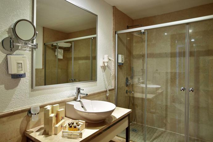 Imagen general del Hotel Sunis Kumk&ouml;y Beach Resort and Spa - All Inclusive. Foto 3