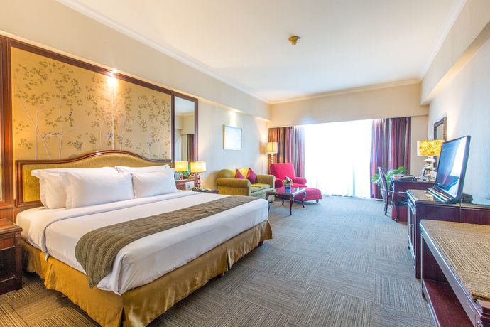 Imagen de la habitación del Hotel Sunlake Waterfront Resort and Convention. Foto 2