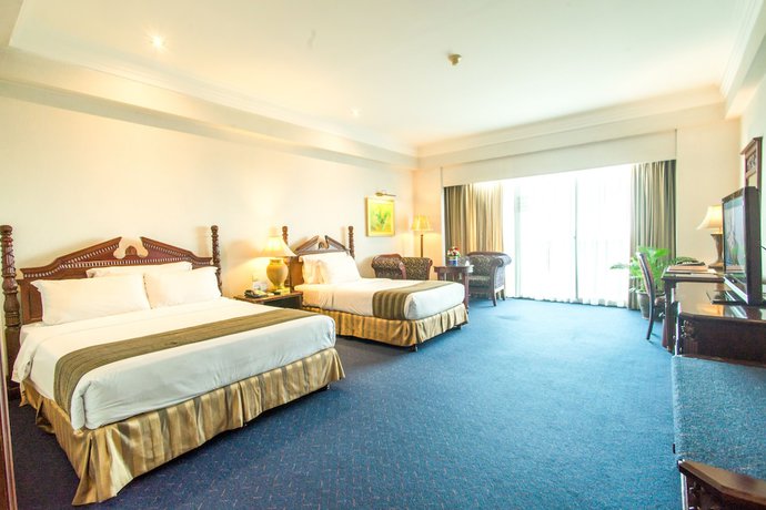 Imagen de la habitación del Hotel Sunlake Waterfront Resort and Convention. Foto 4