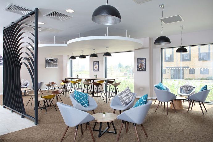 Imagen del bar/restaurante del Hotel Sunley. Foto 2