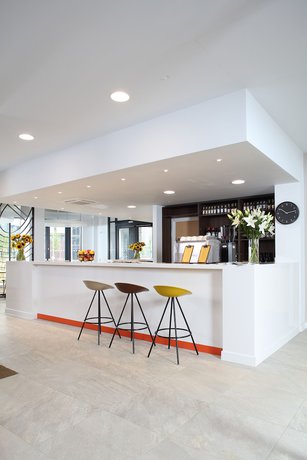 Imagen del bar/restaurante del Hotel Sunley. Foto 3