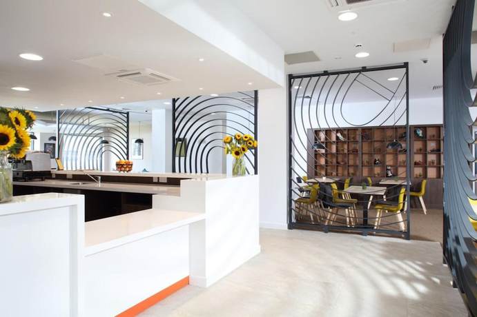 Imagen de los interiores del Hotel Sunley. Foto 16