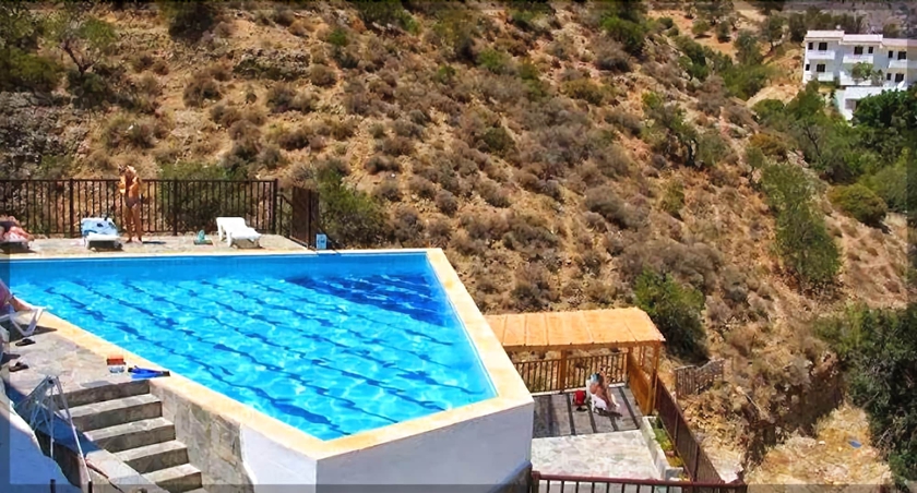 Imagen de la piscina del Hotel Sunlight, Agia Galini. Foto 19