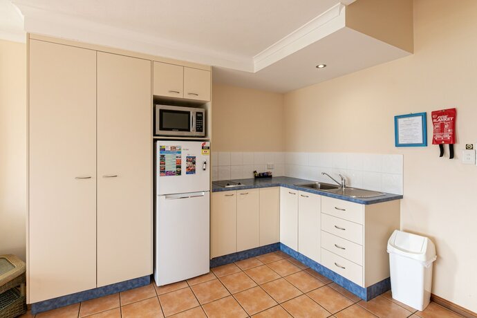 Imagen general del Hotel Sunlit Waters Studio Apartments. Foto 3
