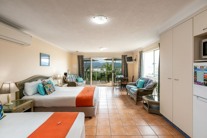 Imagen general del Hotel Sunlit Waters Studio Apartments. Foto 11