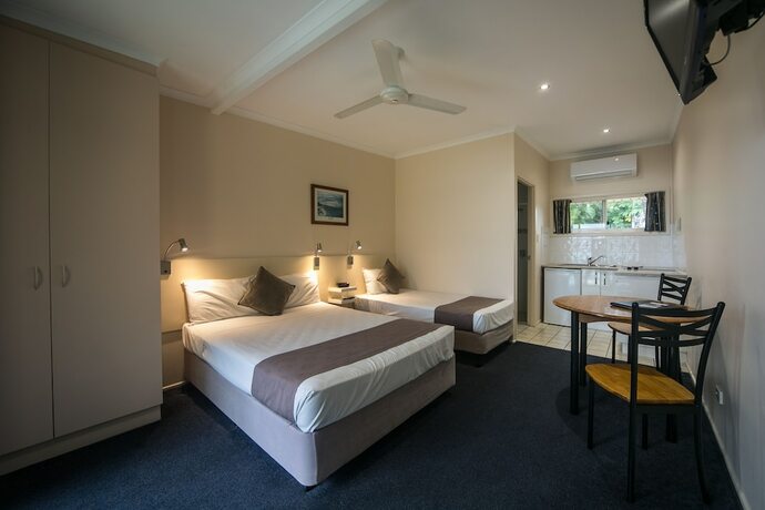 Imagen de la habitación del Hotel Sunlit Waters Studio Apartments. Foto 13