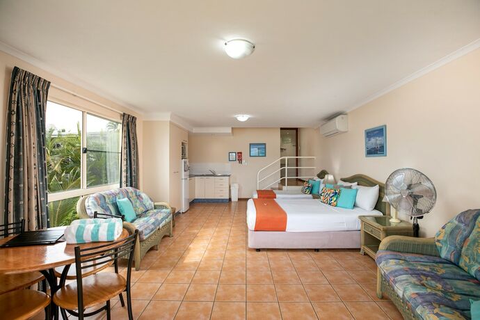 Imagen de la habitación del Hotel Sunlit Waters Studio Apartments. Foto 20