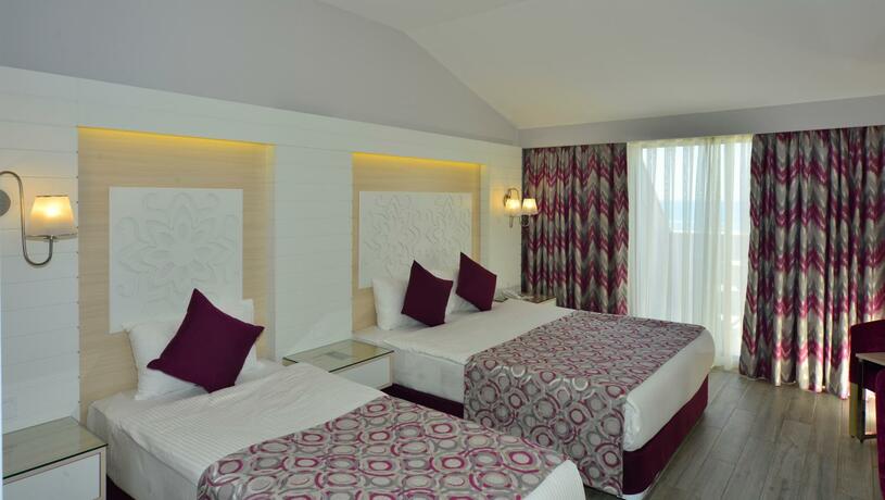 Imagen general del Hotel Sunmelia Beach Resort Hotel & Spa-All Inclusive. Foto 54