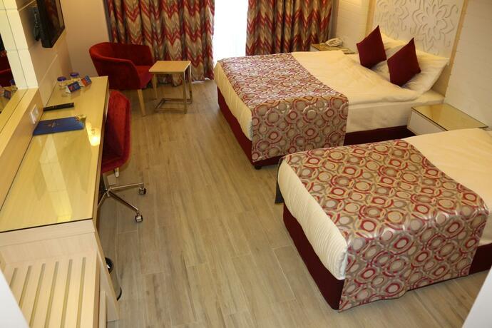 Imagen general del Hotel Sunmelia Beach Resort Hotel & Spa-All Inclusive. Foto 58