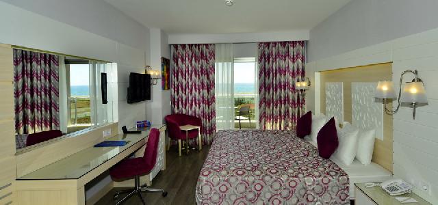 Imagen de la habitación del Hotel Sunmelia Beach Resort Spa. Foto 6