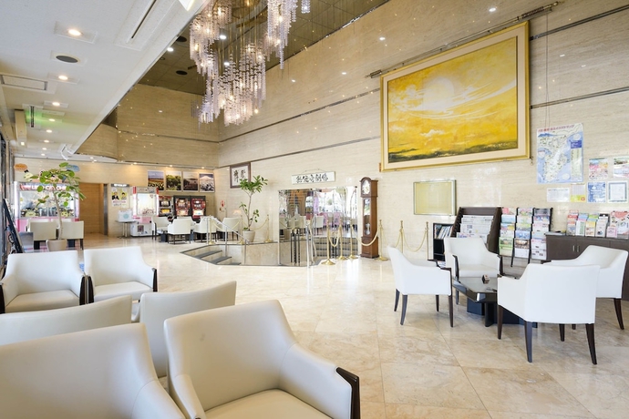 Imagen de los interiores del Hotel Sunmi Club. Foto 18