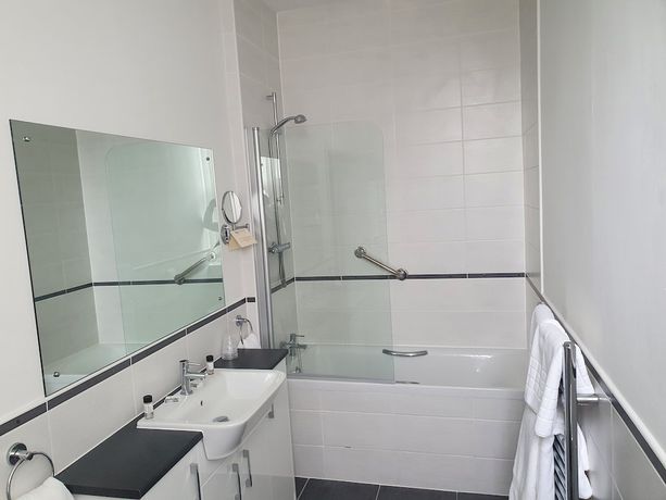 Imagen de la habitación del Hotel Sunninghill. Foto 12