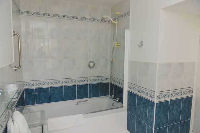 Imagen de la habitación del Hotel Sunninghill. Foto 16