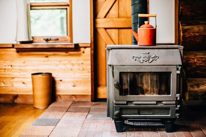 Imagen de los interiores del Hotel Sunnsnow Log House. Foto 25