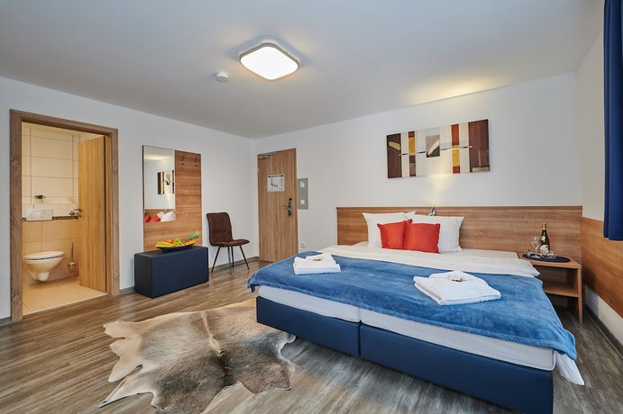Imagen de la habitación del Hotel Sunny, Aiterhofen. Foto 6