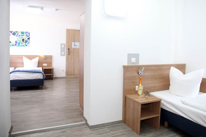 Imagen de la habitación del Hotel Sunny, Aiterhofen. Foto 15