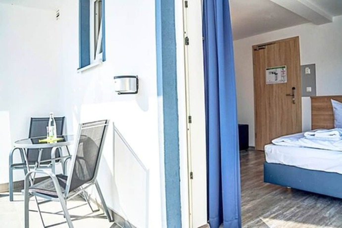 Imagen de la habitación del Hotel Sunny, Aiterhofen. Foto 18