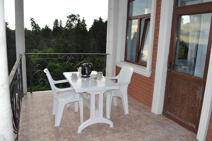Imagen de la habitación del Hotel Sunny, Batumi. Foto 4