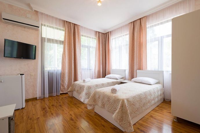 Imagen de la habitación del Hotel Sunny, Batumi. Foto 9