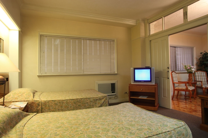 Imagen de la habitación del Hotel Sunny Bay Suites. Foto 5