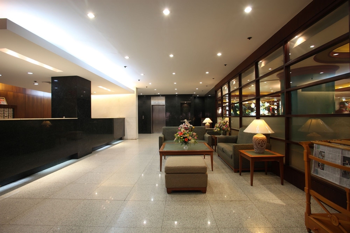 Imagen de los interiores del Hotel Sunny Bay Suites. Foto 14