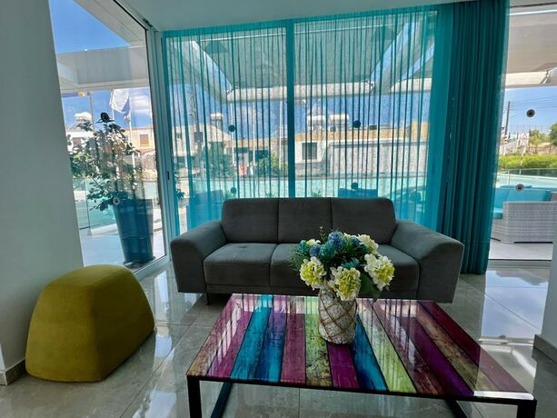 Imagen general del Hotel Sunny Blue. Foto 14